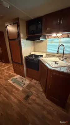 2016 Keystone Passport Grand Touring 2890RL photo 9