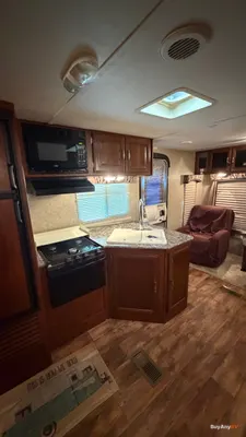 2016 Keystone Passport Grand Touring 2890RL photo 7