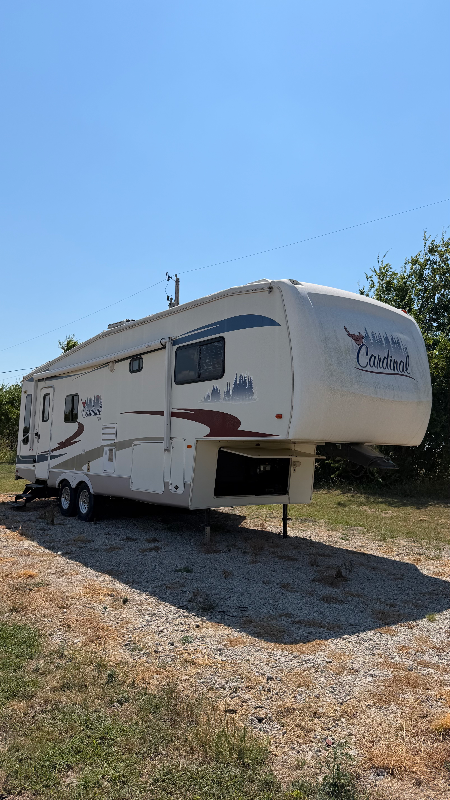 2006 Forest River Cardinal 30LE