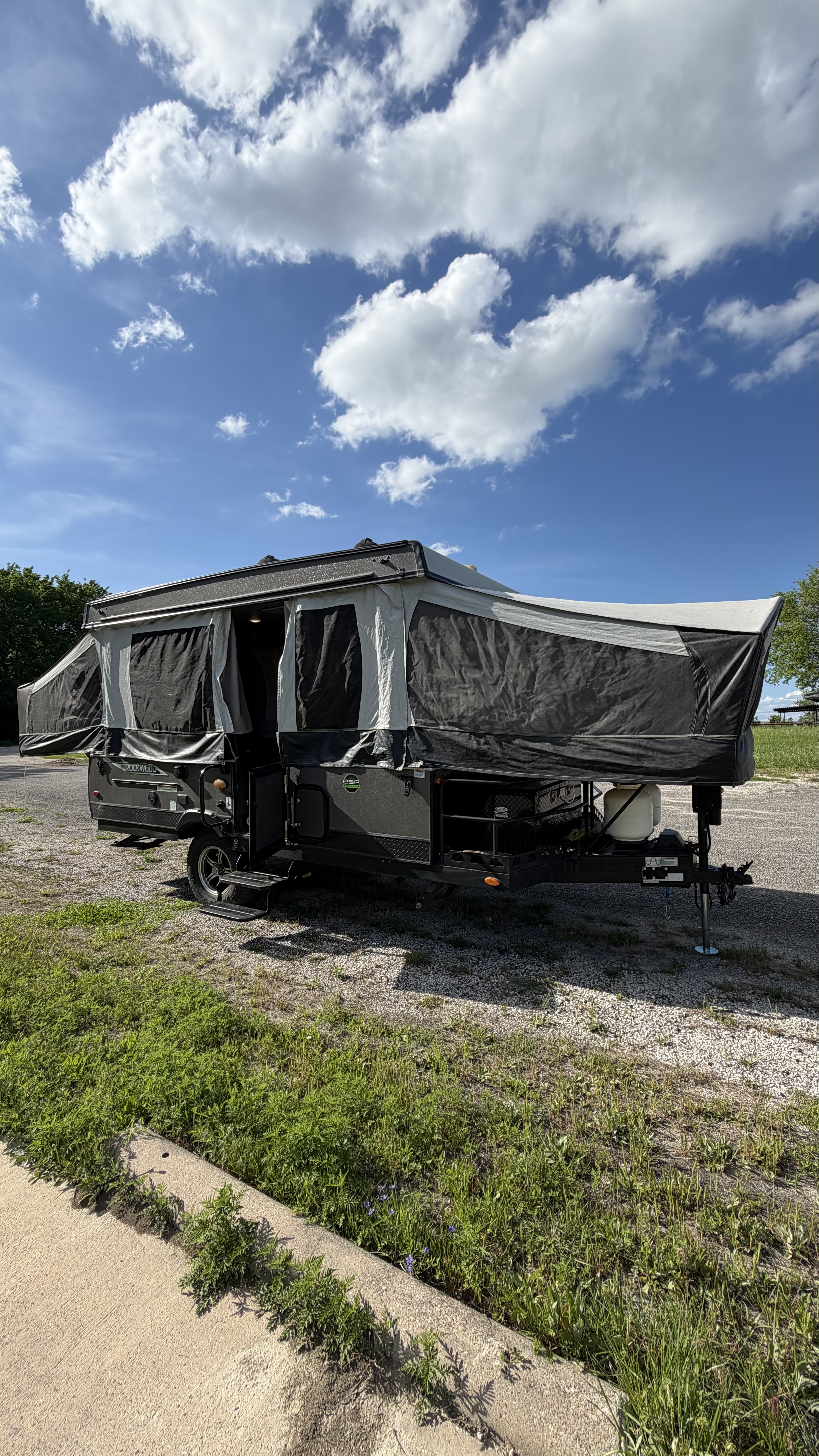 2020 FOREST RIVER Rockwood Freedom Camping Trailer